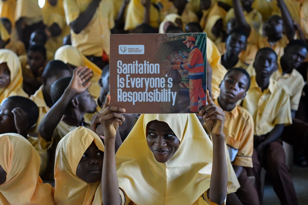 The NGO with public school children