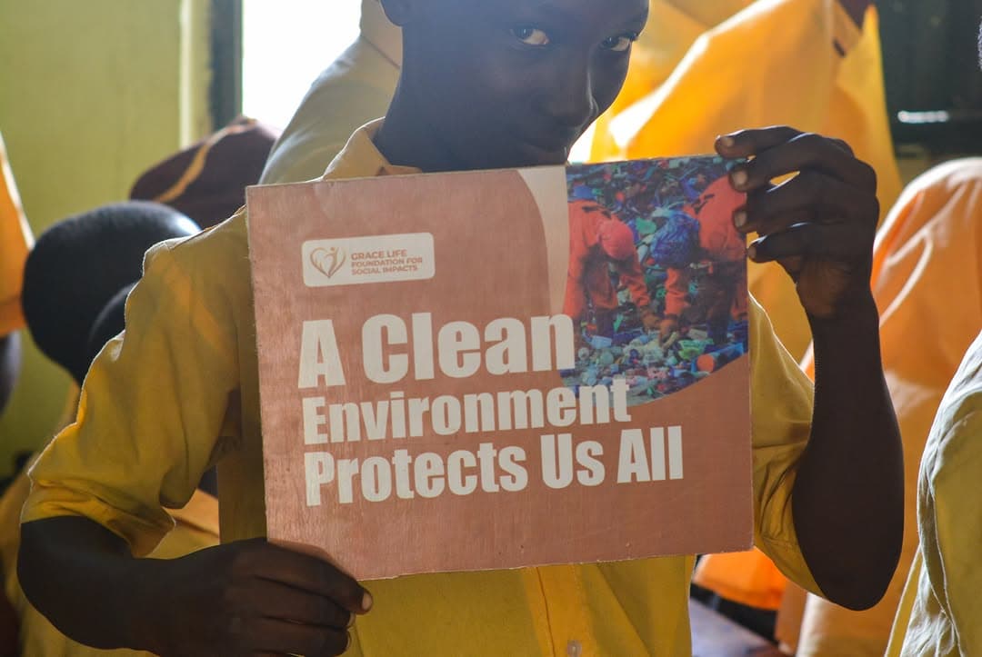 The NGO with public school children