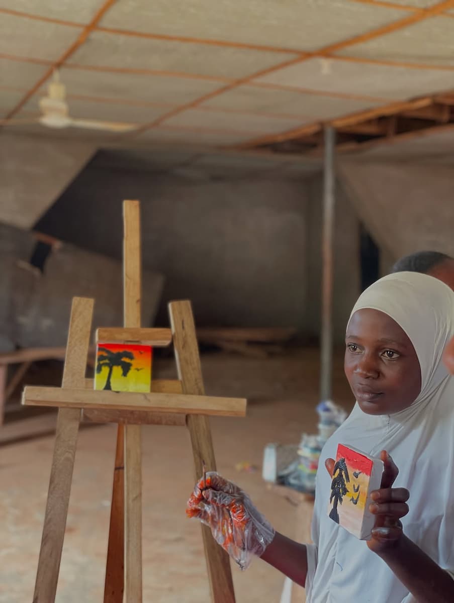 Children in art program